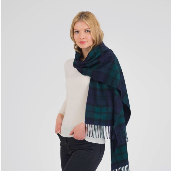 KILTANE OF SCOTLAND 100% Soft Fine L/Wool Scarf Mackenzie Family Tartan Plaid OS - Picture 10 of 11